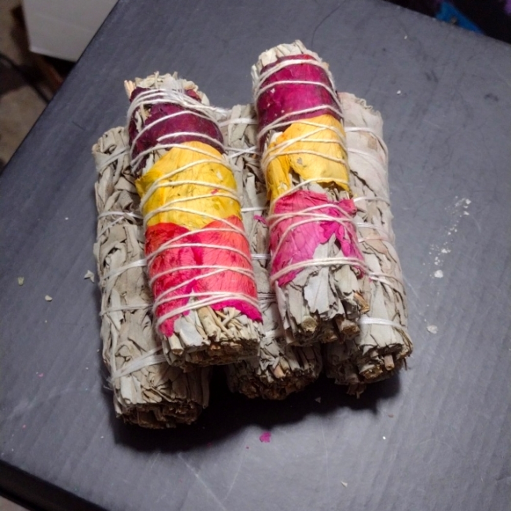 5 piece sage 2 shakira and 3 cleansing sage